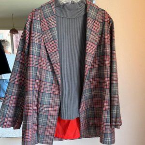 Houndstooth Plaid 70s Blazer Suit Jacket and Gray Undershirt by Montgomery Ward